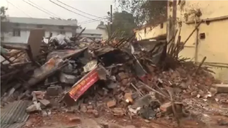 CG Breaking News : रायपुर में न्याय का बुलडोजर 9 साल की मासूम से दरिंदगी करने वाले अब्दुल अंसारी का घर जमींदोज