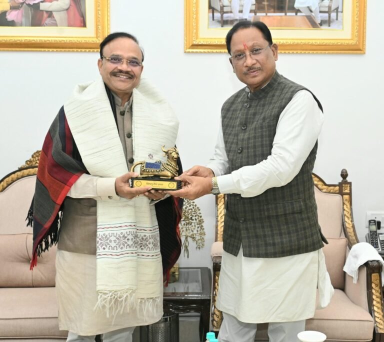 मुख्यमंत्री श्री विष्णुदेव साय से भारत स्काउट एवं गाइड्स के राष्ट्रीय अध्यक्ष डॉ. अनिल जैन ने की सौजन्य मुलाकात.