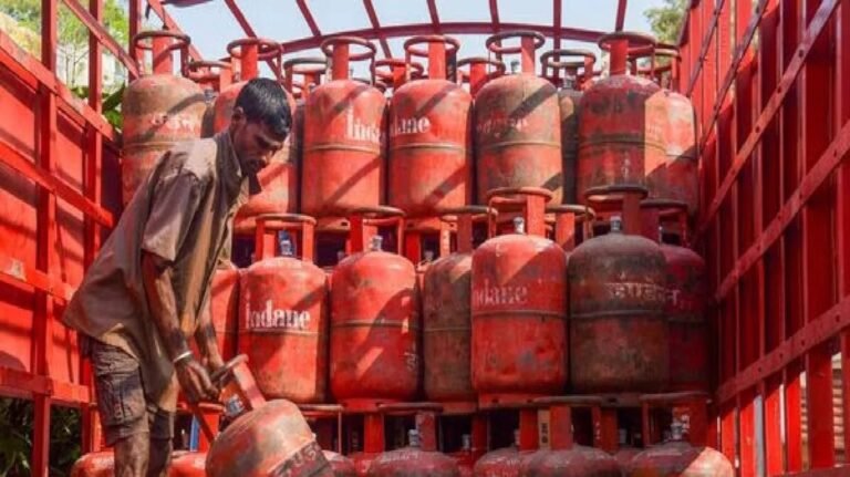 LPG Price Hike 2026 : घरेलू बजट पर बढ़ा बोझ, जनवरी 2026 में एलपीजी कीमतों में 5.11 प्रतिशत की बड़ी बढ़ोतरी