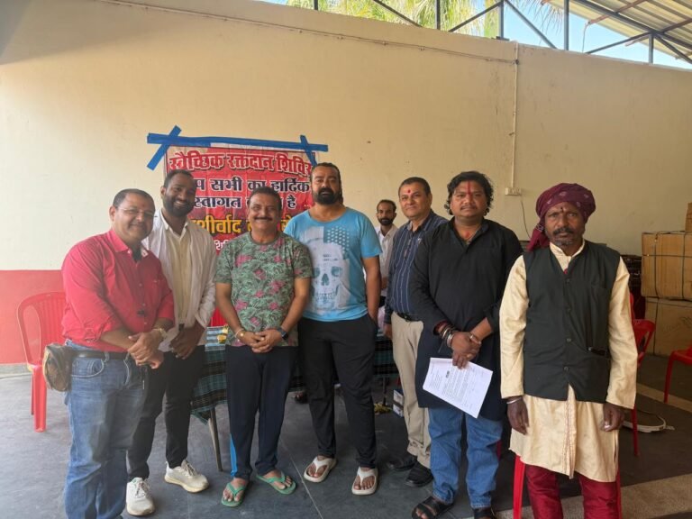 सांई मोटर्स टी व्ही एस शोरुम एवं आशीर्वाद ब्लड बैंक रायपुर के तत्वाधान में रक्तदान शिविर आयोजन